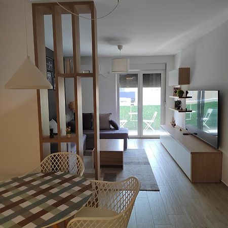Lovely One Bedroom Apartment Ub Exterior foto